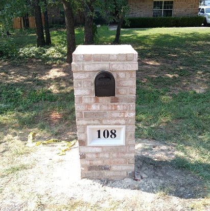 Flat Top Brick Mailbox in Dallas, TX - Dallas masonry portfolio