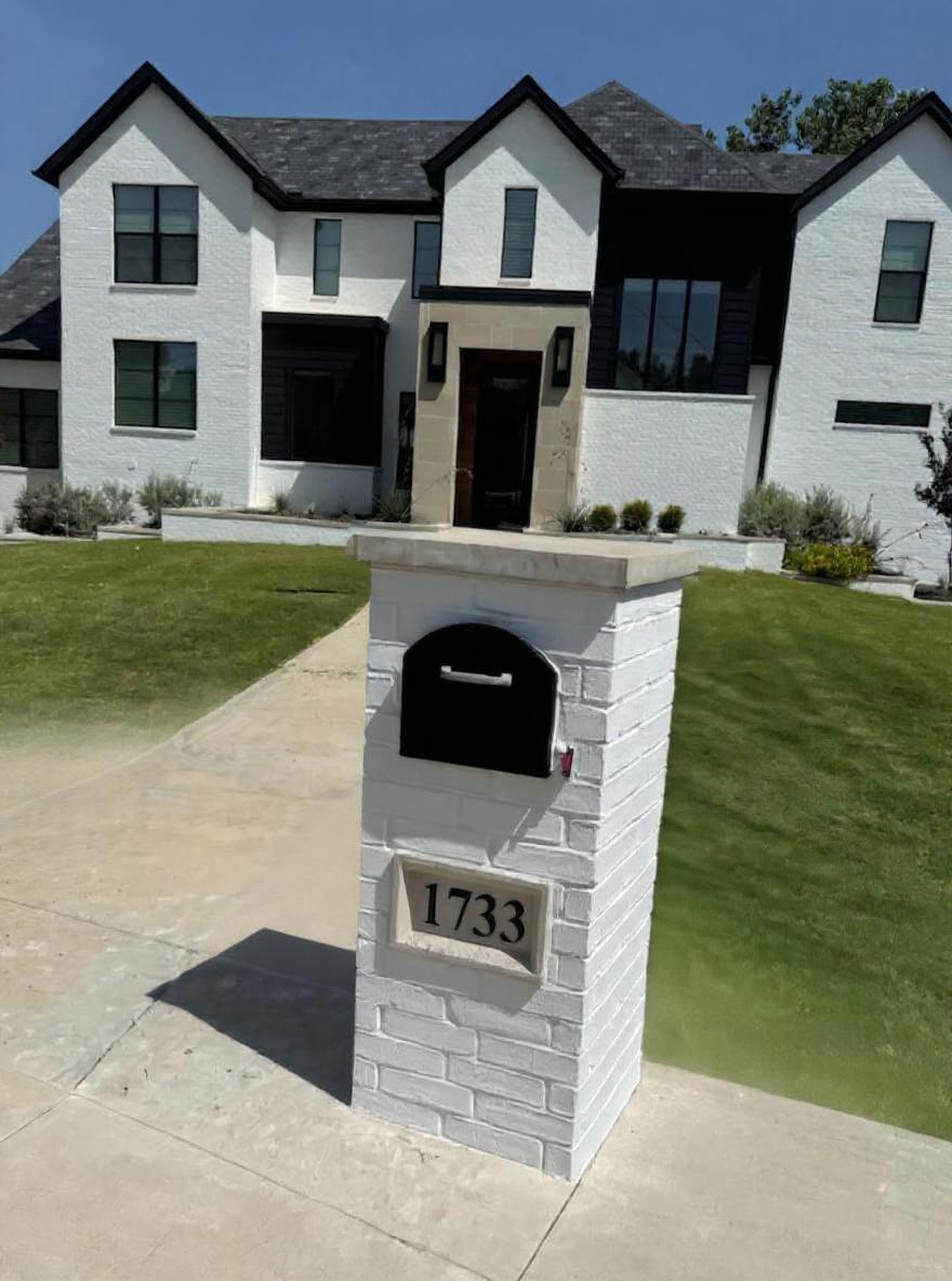 Painted Brick Mailbox in Richardson, TX - Dallas masonry portfolio